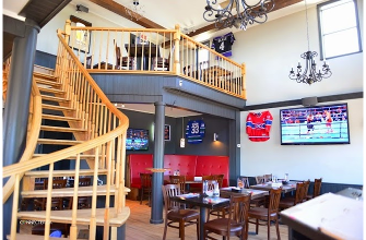 1760 Bar & Grill